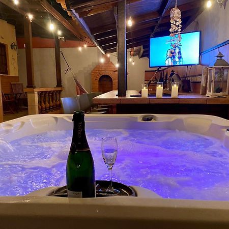 3-Bedroom Villa With A Jacuzzi นอร์ท ภายนอก รูปภาพ