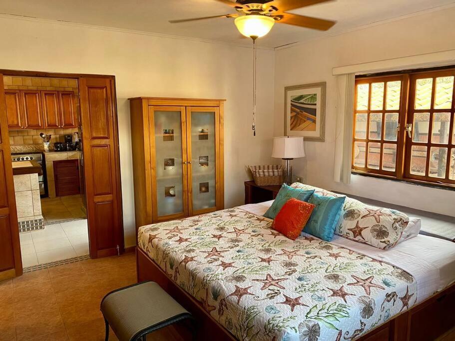 3-Bedroom Villa With A Jacuzzi นอร์ท ภายนอก รูปภาพ