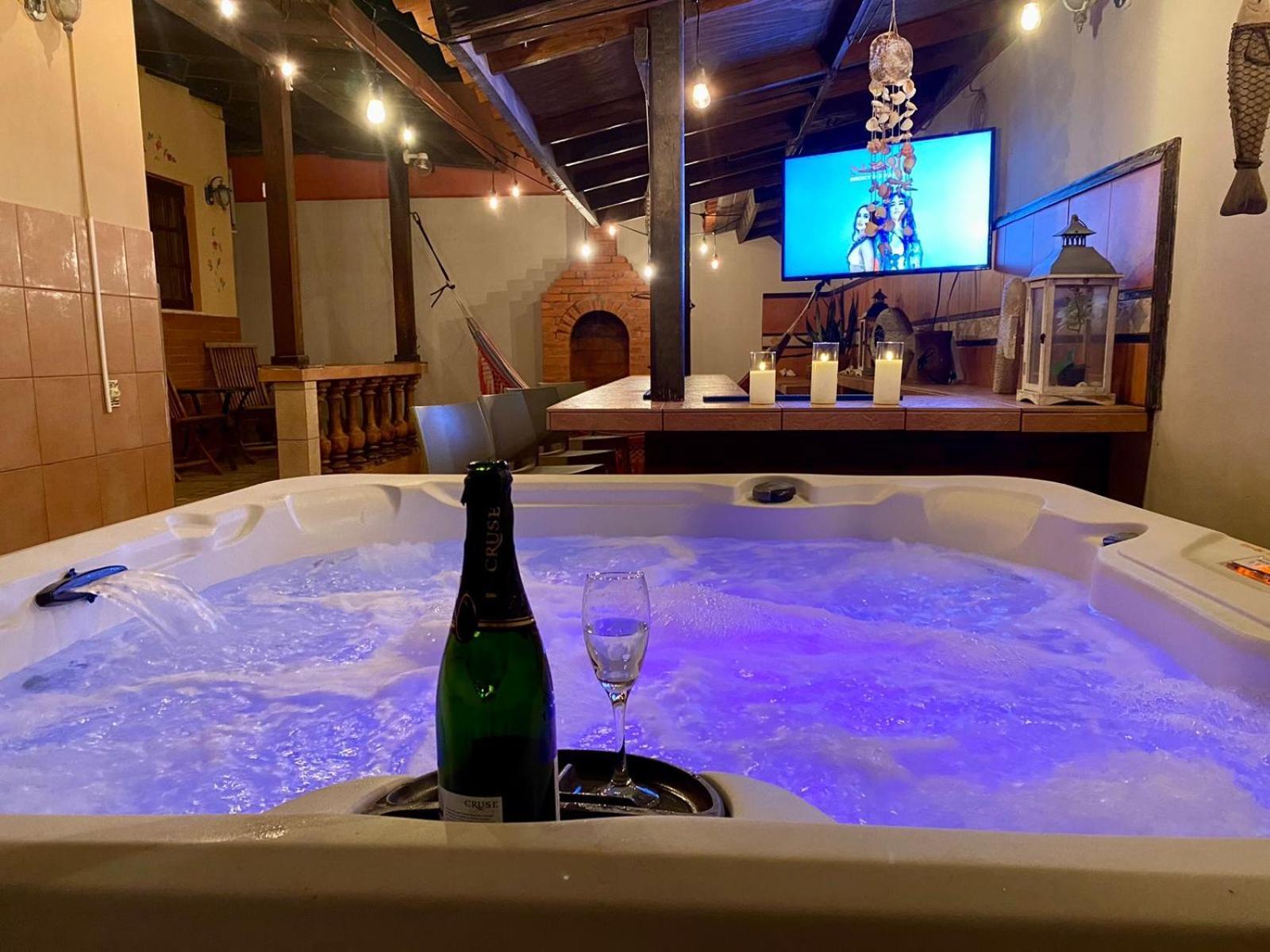 3-Bedroom Villa With A Jacuzzi นอร์ท ภายนอก รูปภาพ